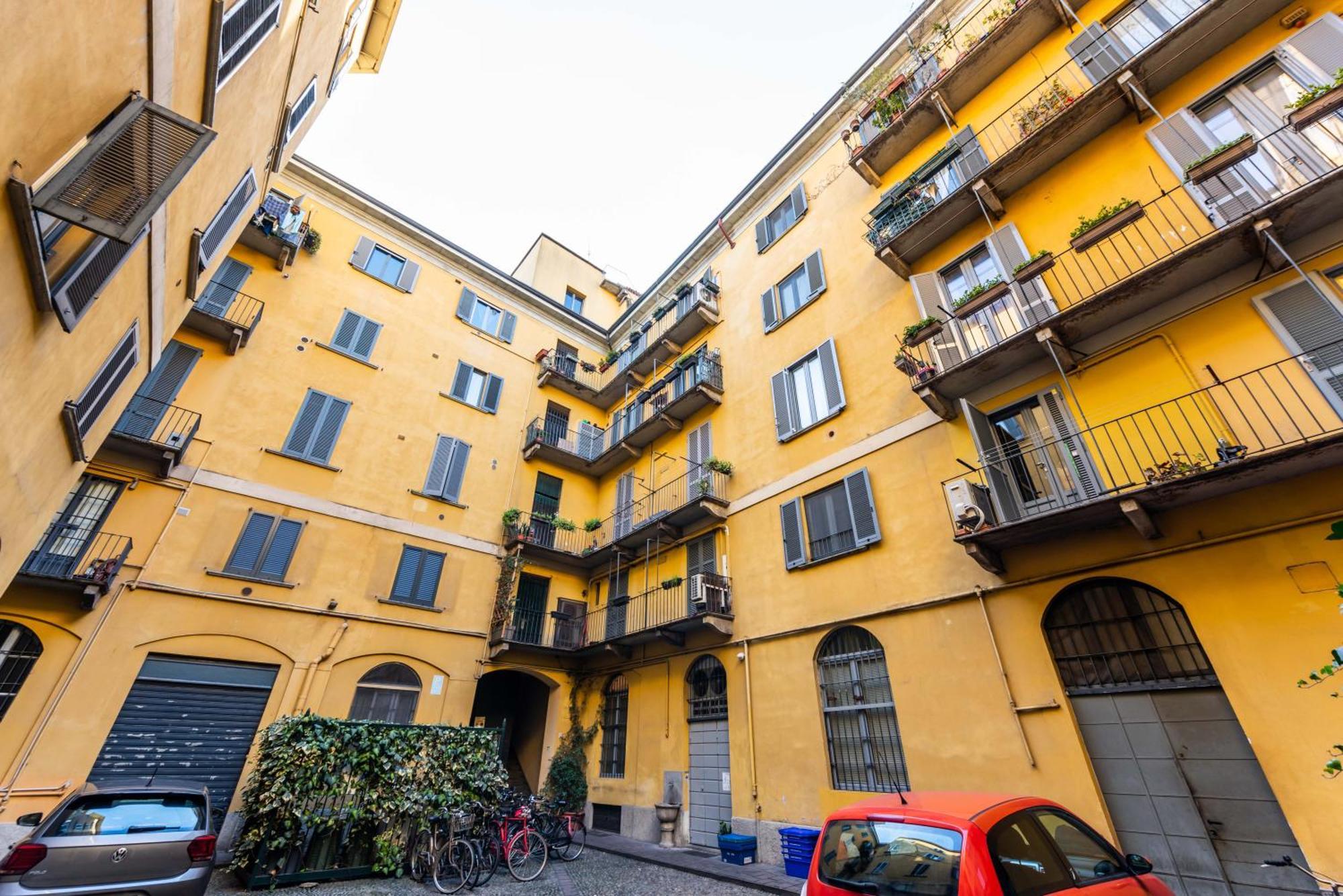 Milano Apartments Navigli Esterno foto